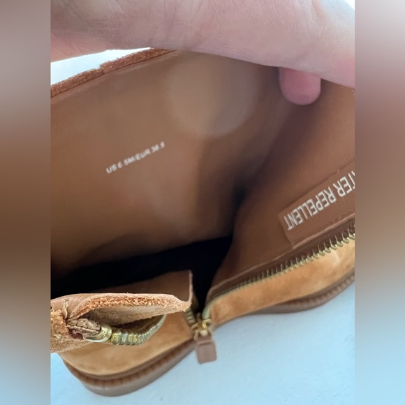 New Vince Kady Low Bootie in Camel Size 6 - Picture 9 of 10